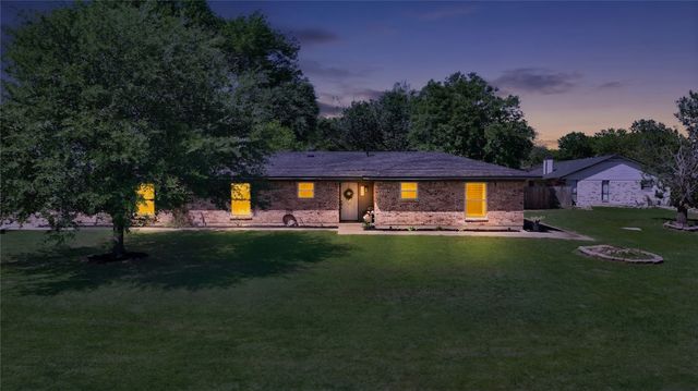 103 Willow Lake Lane, Crandall, TX 75114