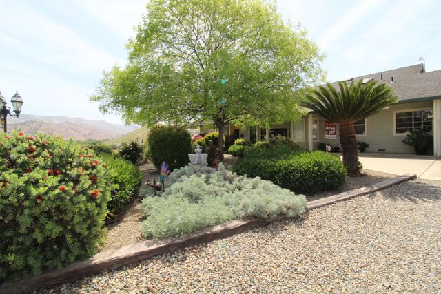 31417 Dahlem Drive, Exeter, CA 93221
