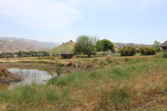 31417 Dahlem Drive, Exeter, CA 93221