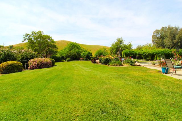 31417 Dahlem Drive, Exeter, CA 93221