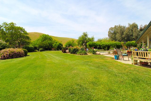 31417 Dahlem Drive, Exeter, CA 93221