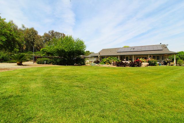 31417 Dahlem Drive, Exeter, CA 93221