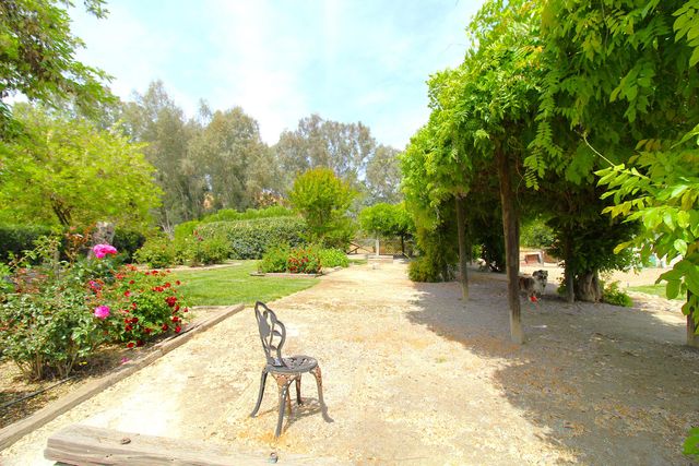 31417 Dahlem Drive, Exeter, CA 93221