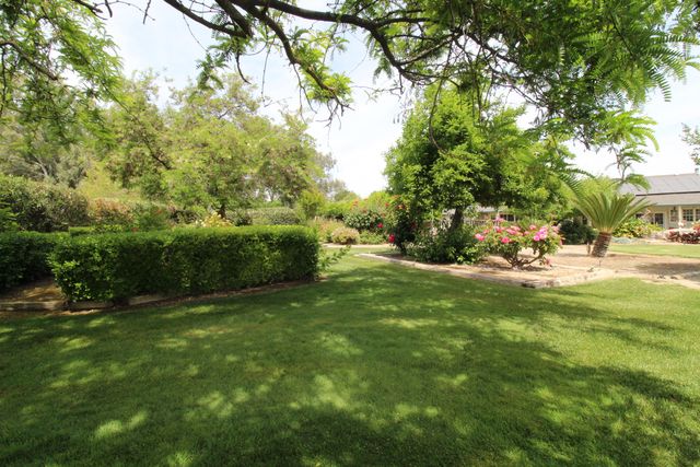 31417 Dahlem Drive, Exeter, CA 93221