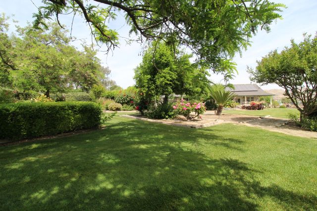 31417 Dahlem Drive, Exeter, CA 93221