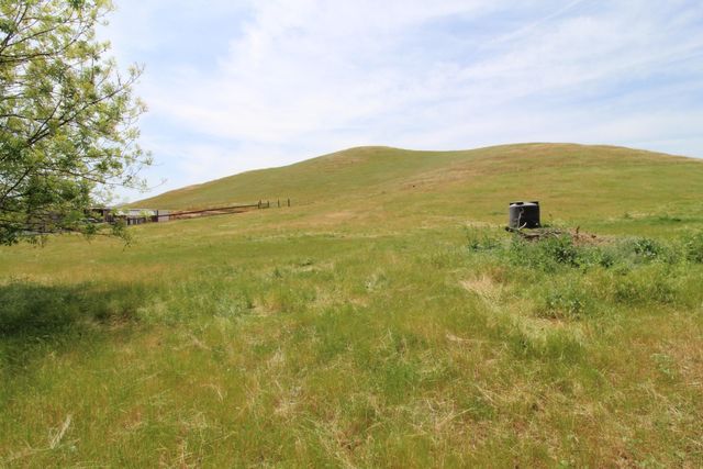 31417 Dahlem Drive, Exeter, CA 93221