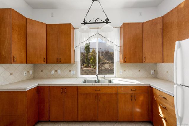 475 Canyon Rim, El Cajon, CA 92021