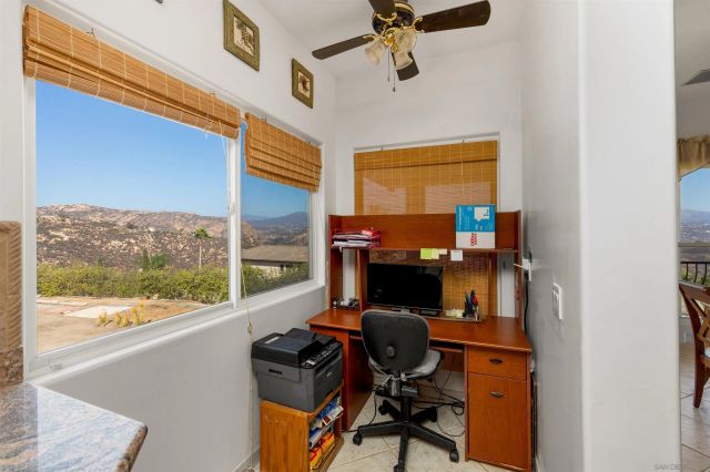 475 Canyon Rim, El Cajon, CA 92021