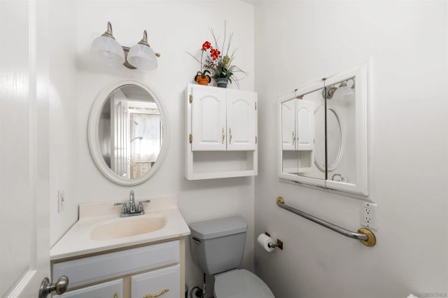 475 Canyon Rim, El Cajon, CA 92021