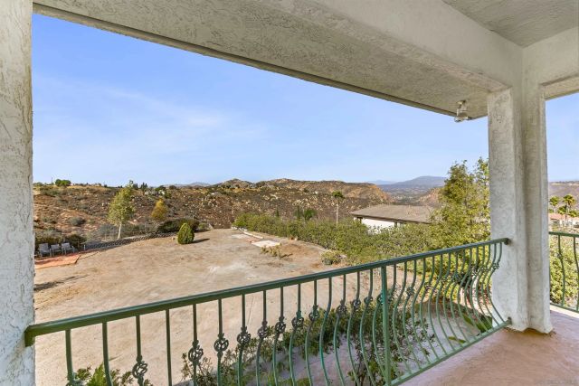 475 Canyon Rim, El Cajon, CA 92021