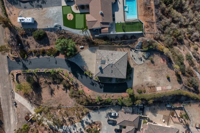 475 Canyon Rim, El Cajon, CA 92021