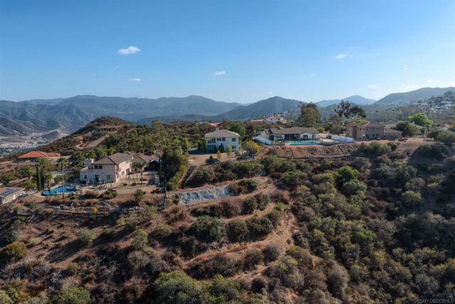 475 Canyon Rim, El Cajon, CA 92021