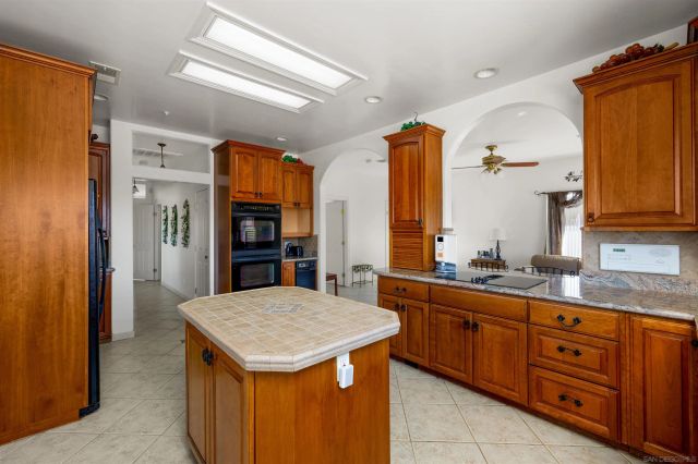475 Canyon Rim, El Cajon, CA 92021