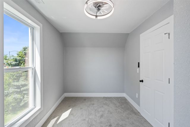 510 N Howard Street, Indianola, IA 50125