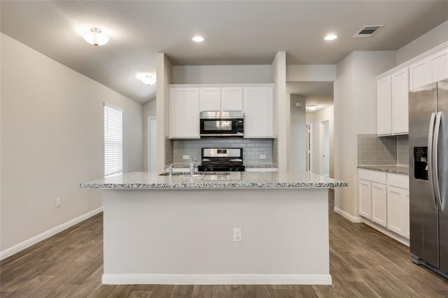 333 Blue Sage DR, Leander, TX 78641