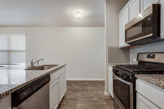 333 Blue Sage DR, Leander, TX 78641