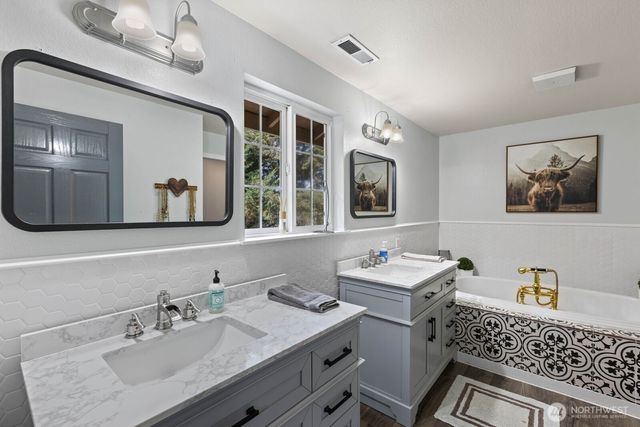 17827 Overlake Court SE, Yelm, WA 98597
