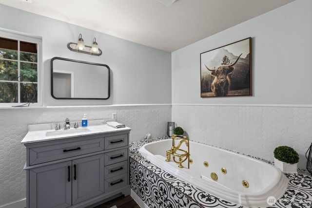 17827 Overlake Court SE, Yelm, WA 98597