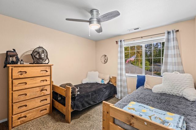 17827 Overlake Court SE, Yelm, WA 98597