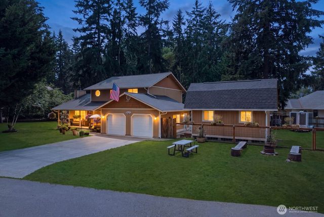 17827 Overlake Court SE, Yelm, WA 98597