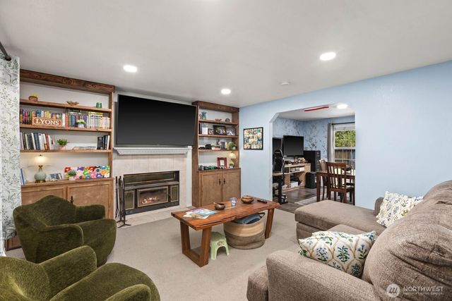 17827 Overlake Court SE, Yelm, WA 98597