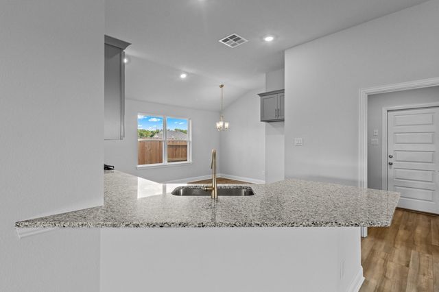 2281 N Post Oak Circle, Dayton, TX 77535