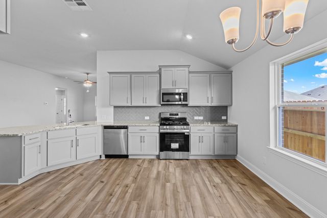 2281 N Post Oak Circle, Dayton, TX 77535