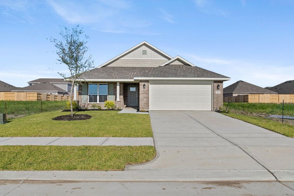 2281 N Post Oak Circle, Dayton, TX 77535
