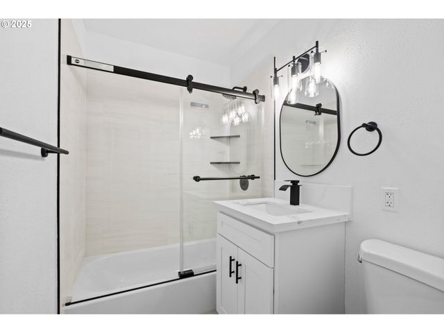 245 Sw 133RD Ave, Beaverton, OR 97005