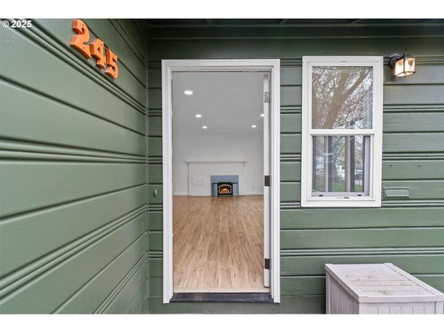 245 Sw 133RD Ave, Beaverton, OR 97005