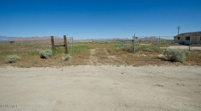 2011 W 67th Street, Rosamond, CA 93560