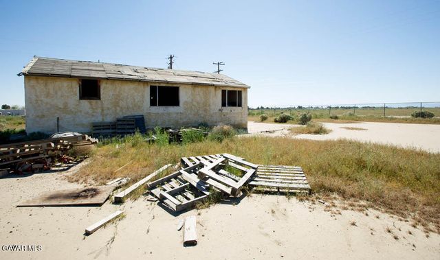 2011 W 67th Street, Rosamond, CA 93560