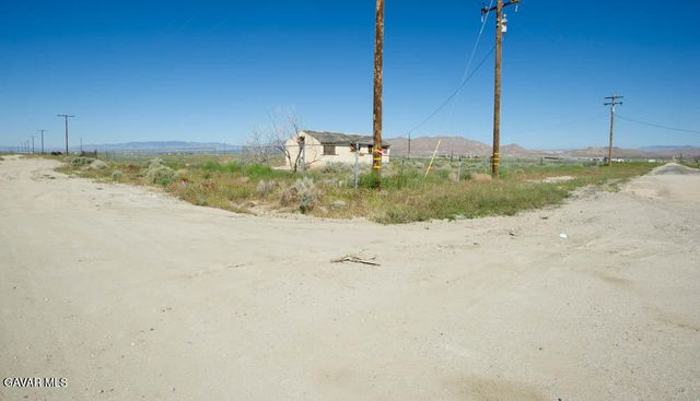 2011 W 67th Street, Rosamond, CA 93560