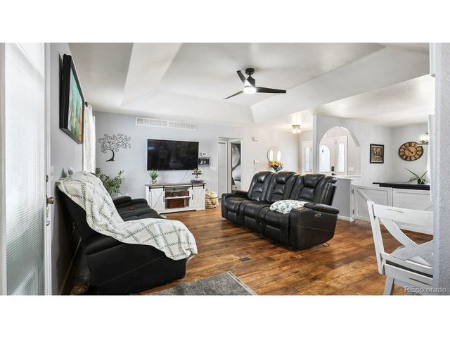 410 Samples Avenue, Brush, CO 80723