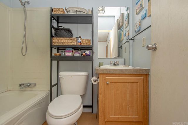 13121 Sioux Valley Cove, Alexander, AR 72002