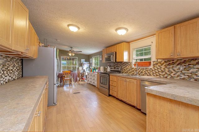 13121 Sioux Valley Cove, Alexander, AR 72002