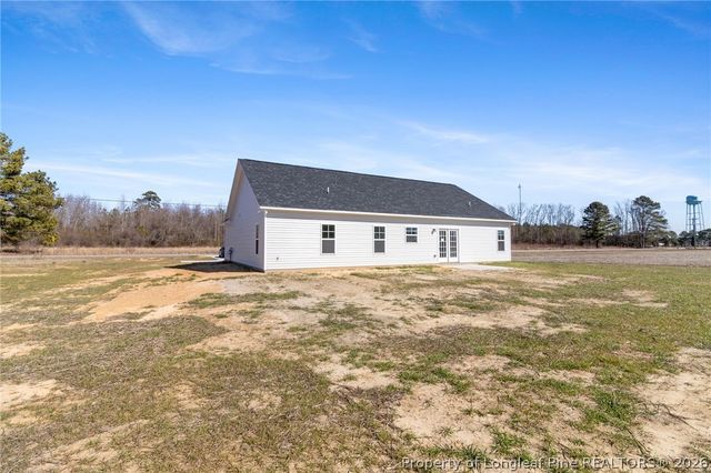 2641 NC Hwy 20 W, St Pauls, NC 28384