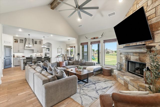 6929 Veal Station Road, Weatherford, TX 76085