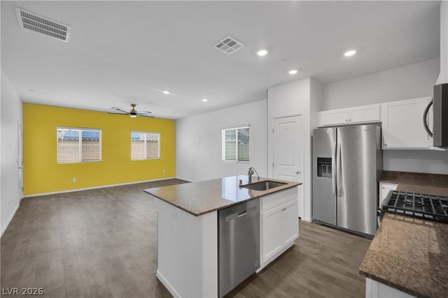 368 Canary Song Drive, Henderson, NV 89011