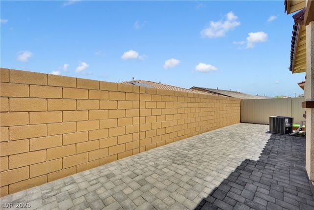 368 Canary Song Drive, Henderson, NV 89011