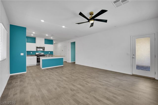 368 Canary Song Drive, Henderson, NV 89011