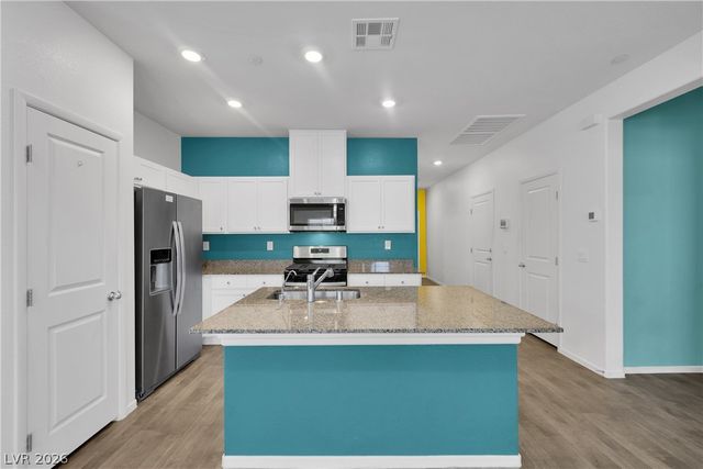 368 Canary Song Drive, Henderson, NV 89011