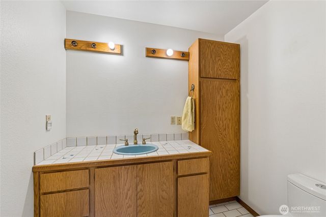 1780 N Harmon Street, Tacoma, WA 98406