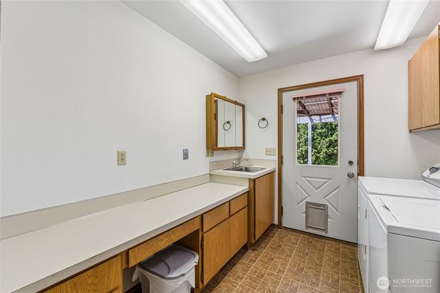 1780 N Harmon Street, Tacoma, WA 98406