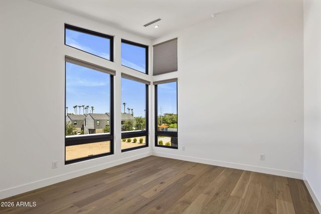 5929 N 14TH Street, Phoenix, AZ 85014