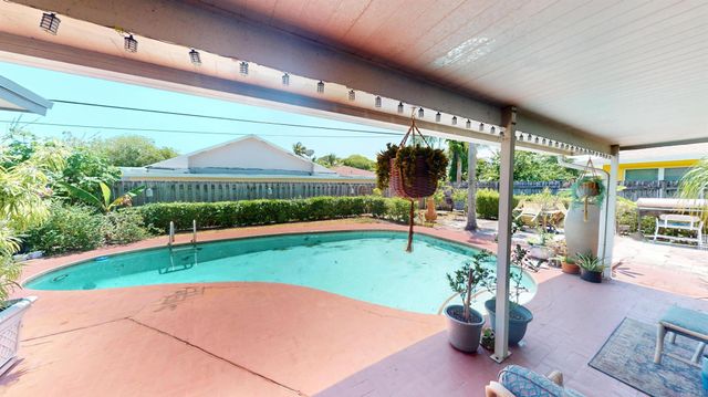 1630 40th Street, West Palm Beach, FL 33407