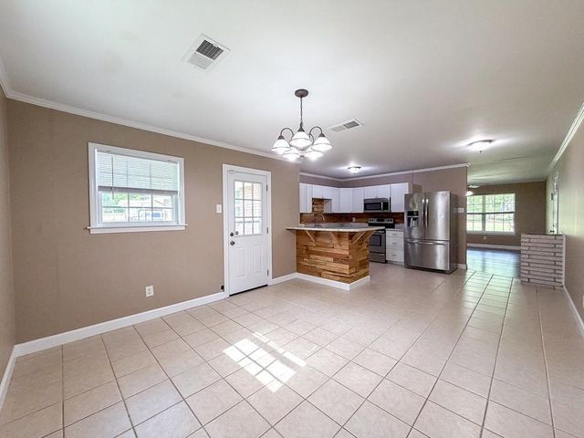 6868 Bay Road, Mobile, AL 36605