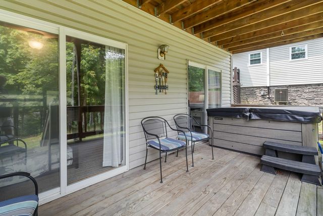 2394 Roberts Bend Road, Burnside, KY 42519