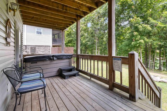 2394 Roberts Bend Road, Burnside, KY 42519