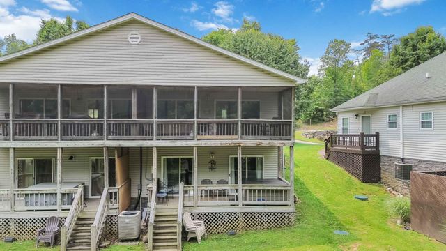 2394 Roberts Bend Road, Burnside, KY 42519